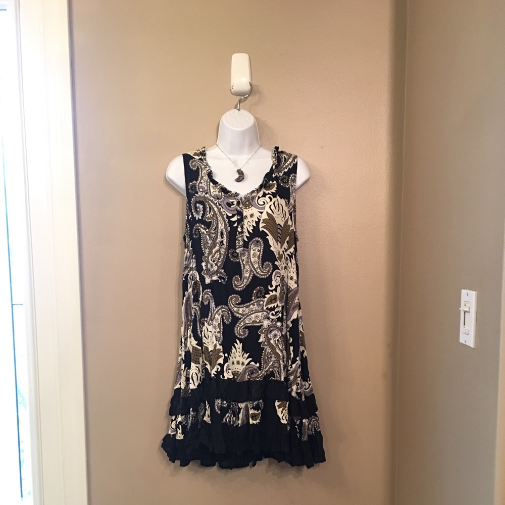 NWT Papillon Summer dress. Mini. Pretty.
